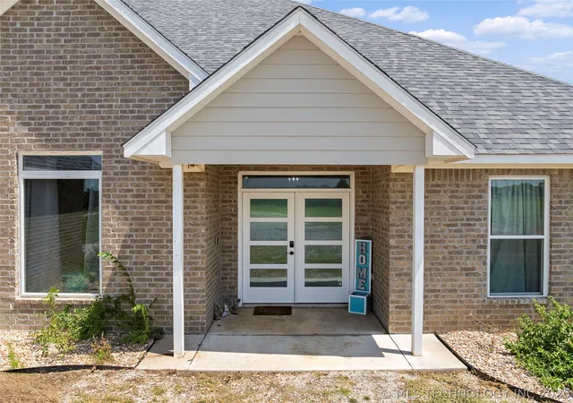 Photo 2 of Single family home for sale at 30 Lobo Ln, Lone Grove, OK 73443 | MLS# 2629607 | Listing updated on 2026-10-01
