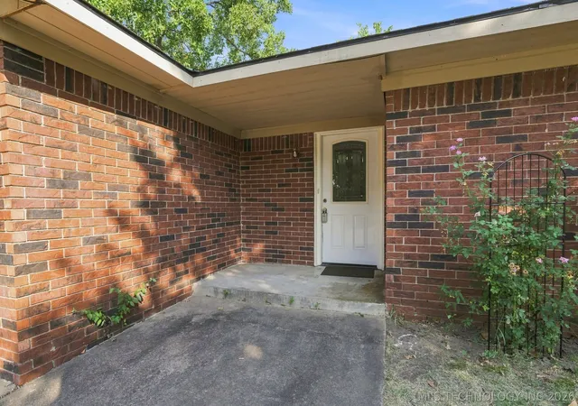 Photo 3 of Single family home for sale at 583 Gibson Pl, Mannford, OK 74044 | MLS# 2629610 | Listing updated on 2026-08-20
