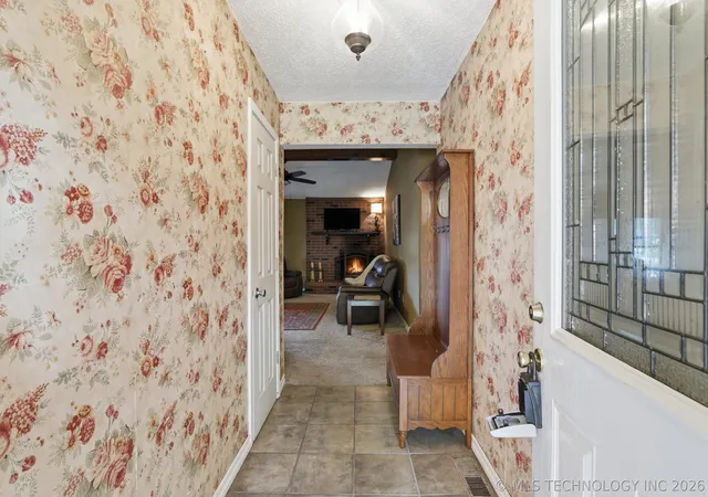 Photo 3 of Single family home for sale at 583 Gibson Pl, Mannford, OK 74044 | MLS# 2629610 | Listing updated on 2026-09-26