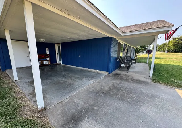 Photo 3 of Single family home for sale at 601 NW Railroad St, Fort Gibson, OK 74434 | MLS# 2629603 | Listing updated on 2026-09-22