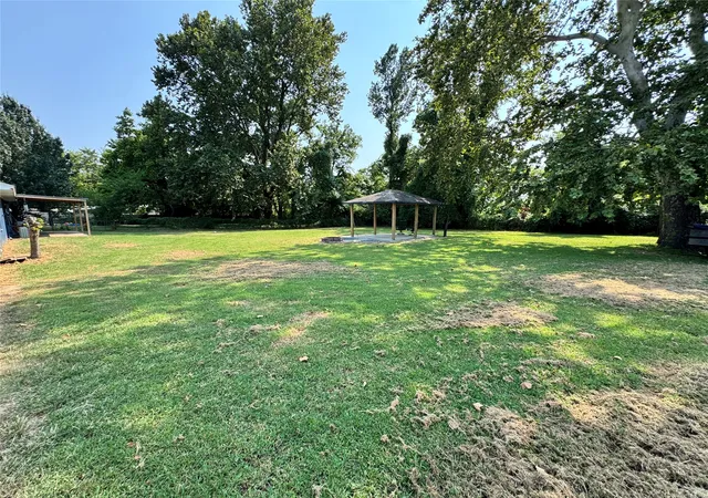 Photo 4 of Single family home for sale at 601 NW Railroad St, Fort Gibson, OK 74434 | MLS# 2629603 | Listing updated on 2026-09-22
