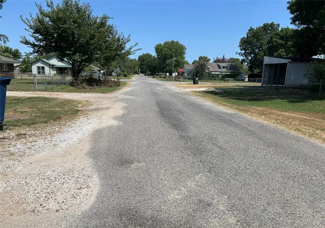 Photo 34 of Single family home for sale at 1008 1st Avenue, Warner, OK 74469 | MLS# 2627062 | Listing updated on 2026-08-20