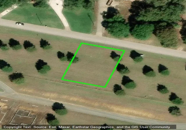 Photo 4 of Land for sale at 620 Country Clb Rd, Ardmore, OK 73401 | MLS# 2629677 | Listing updated on 2026-08-20