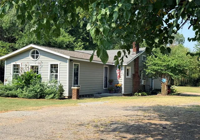 Photo 1 of Single family home for sale at 2215 S 24th West, Muskogee, OK 74401 | MLS# 2629618 | Listing updated on 2026-08-28