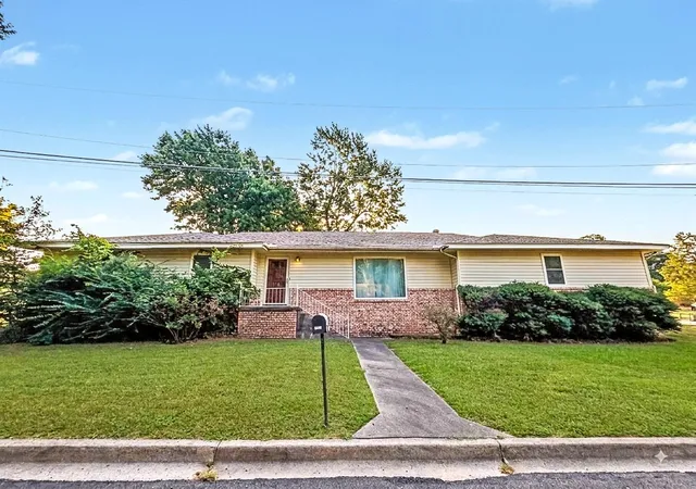 Photo 1 of Single family home for sale at 1202 Don Ave, Tahlequah, OK 74464 | MLS# 2629565 | Listing updated on 2026-09-01