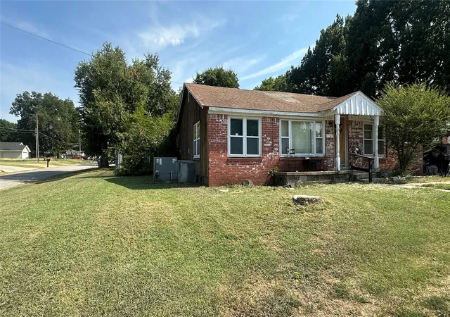 Photo 1 of Single family home for sale at 310 Adler Ave, Davis, OK 73030 | MLS# 2629518 | Listing updated on 2026-08-20