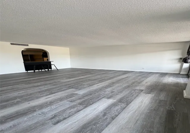 Photo 4 of Condo for sale at 410 W 7th Street #226, Tulsa, OK 74119 | MLS# 2629703 | Listing updated on 2026-08-20