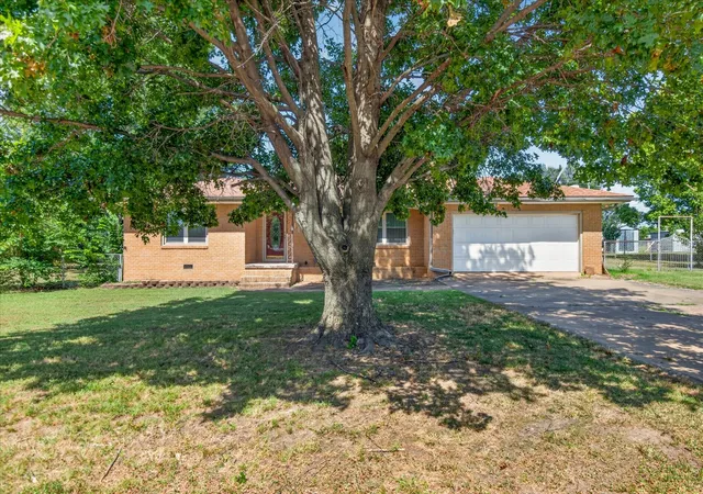 Photo 1 of Sale Pending at 111 S Short St, Copan, OK 74022 | MLS# 2626795 | Listing updated on 2026-08-20