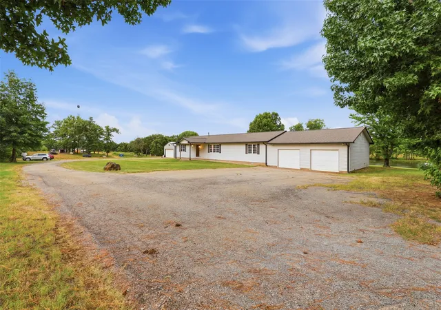 Photo 4 of Single family home for sale at 4707 E 116th Street, Perkins, OK 74059 | MLS# 2629578 | Listing updated on 2026-08-20