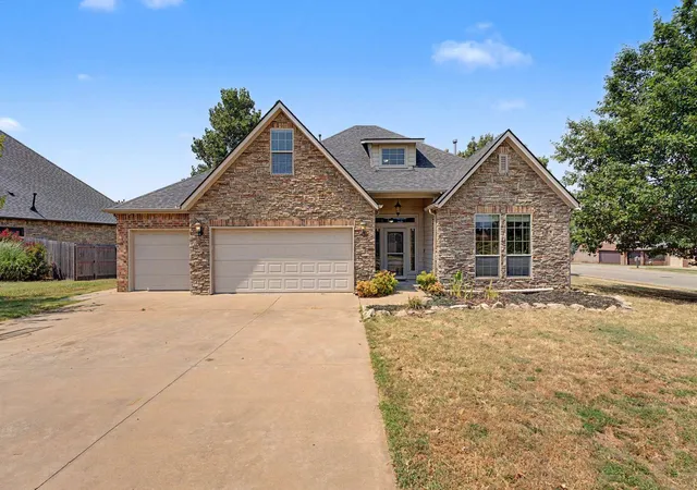 Photo 2 of Single family home for sale at 701 W 39th Street, Sand Springs, OK 74063 | MLS# 2629694 | Listing updated on 2026-08-20