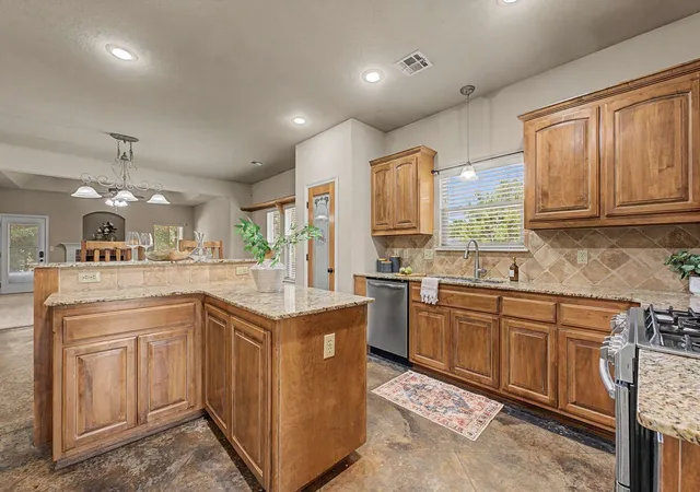 Photo 3 of Single family home for sale at 701 W 39th Street, Sand Springs, OK 74063 | MLS# 2629694 | Listing updated on 2026-08-20