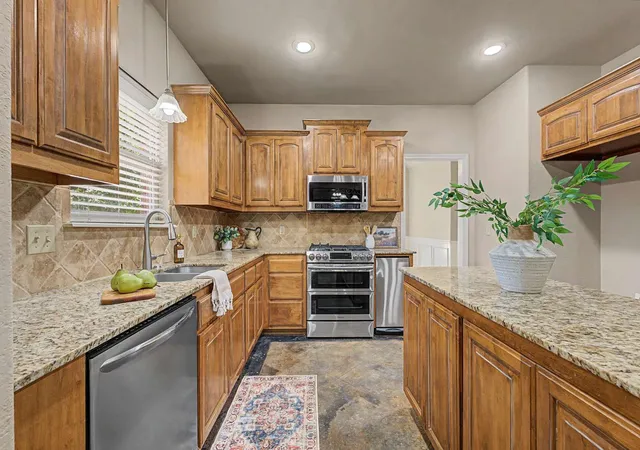 Photo 4 of Single family home for sale at 701 W 39th Street, Sand Springs, OK 74063 | MLS# 2629694 | Listing updated on 2026-08-20