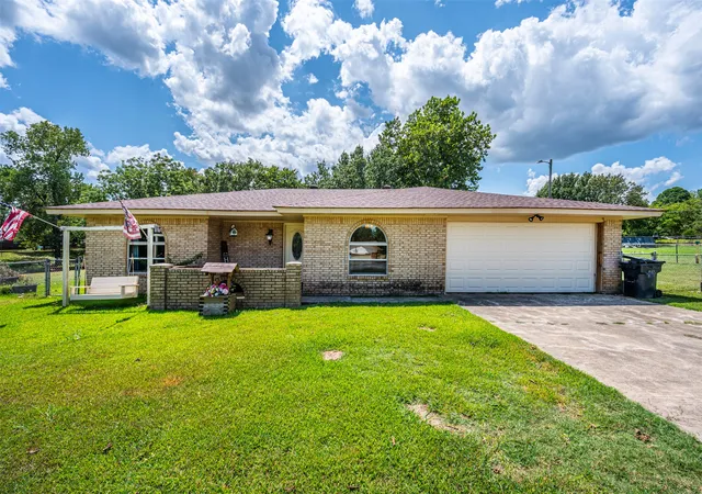 Photo 1 of Single family home for sale at 14339 County Rd 3587, Ada, OK 74820 | MLS# 2629757 | Listing updated on 2026-08-20