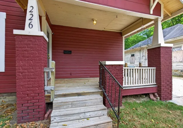 Photo 4 of Sale Pending at 226 N G St, Muskogee, OK 74403 | MLS# 2629701 | Listing updated on 2026-09-22