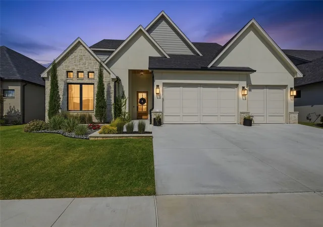 Photo 1 of Single family home for sale at 11928 S Vandalia Ave, Tulsa, OK 74137 | MLS# 2629741 | Listing updated on 2026-08-20