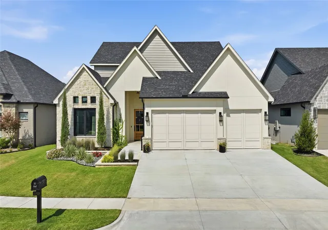 Photo 2 of Single family home for sale at 11928 S Vandalia Ave, Tulsa, OK 74137 | MLS# 2629741 | Listing updated on 2026-08-20