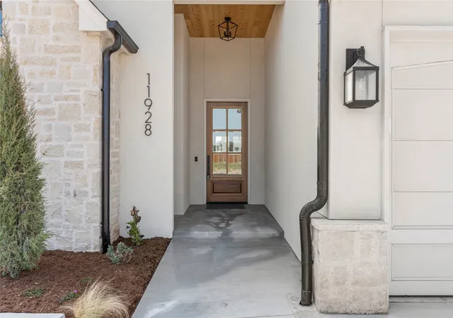 Photo 4 of Single family home for sale at 11928 S Vandalia Ave, Tulsa, OK 74137 | MLS# 2629741 | Listing updated on 2026-08-20