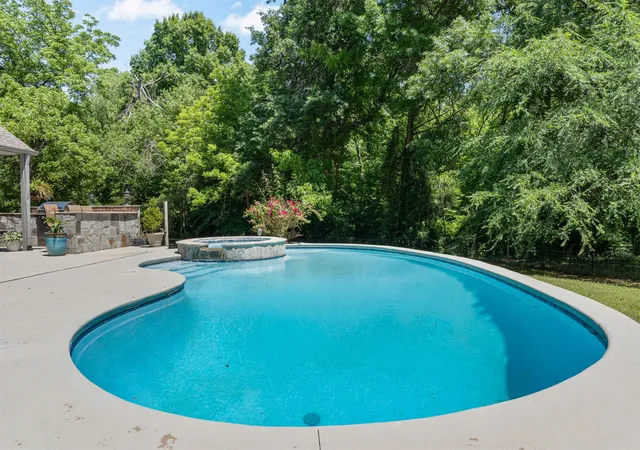 Photo 2 of Single family home for sale at 28310 E 6th Place, Catoosa, OK 74015 | MLS# 2629812 | Listing updated on 2026-08-20