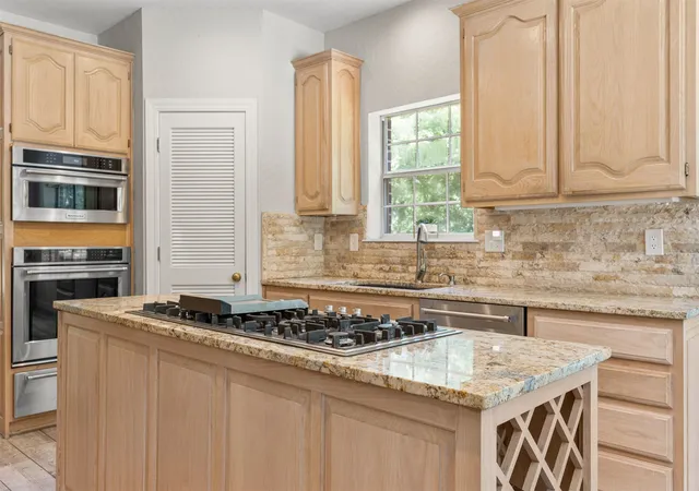 Photo 4 of Single family home for sale at 28310 E 6th Place, Catoosa, OK 74015 | MLS# 2629812 | Listing updated on 2026-08-20
