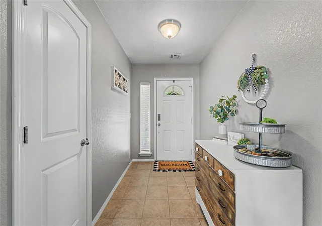 Photo 3 of Sale Pending at 14314 E 113th Street N, Owasso, OK 74055 | MLS# 2629824 | Listing updated on 2026-08-20