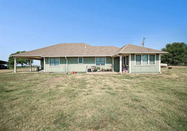Photo 2 of Single family home for sale at 49301 S 360 Road, Pawnee, OK 74058 | MLS# 2629828 | Listing updated on 2026-08-20