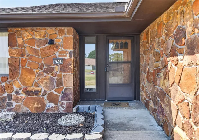 Photo 3 of Sale Pending at 6703 Abbey Rd, Bartlesville, OK 74006 | MLS# 2629526 | Listing updated on 2026-08-25
