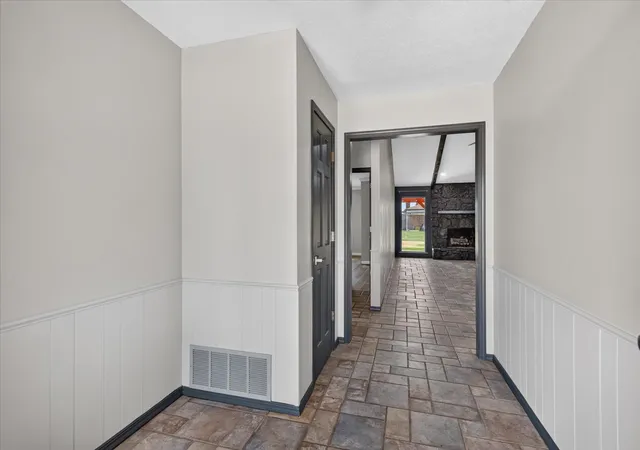 Photo 4 of Sale Pending at 6703 Abbey Rd, Bartlesville, OK 74006 | MLS# 2629526 | Listing updated on 2026-08-25