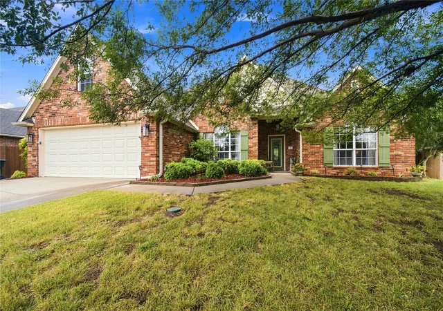 Photo 1 of Sale Pending at 1519 Pheasant Cir, Claremore, OK 74019 | MLS# 2629637 | Listing updated on 2026-08-20