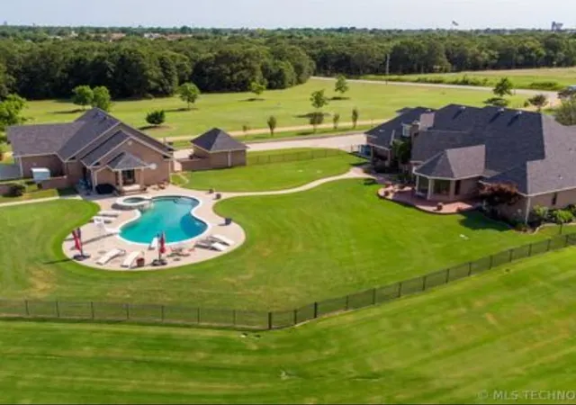 1st image of 3234 Mount Washington Rd, Ardmore, OK 73401 | MLS# 2629933