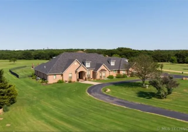 2nd image of 3234 Mount Washington Rd, Ardmore, OK 73401 | MLS# 2629933