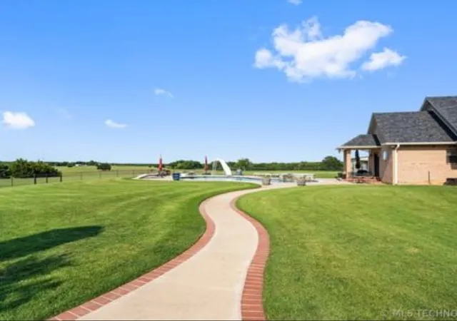 Photo 3 of Single family home for sale at 3234 Mount Washington Rd, Ardmore, OK 73401 | MLS# 2629933 | Listing updated on 2026-08-20