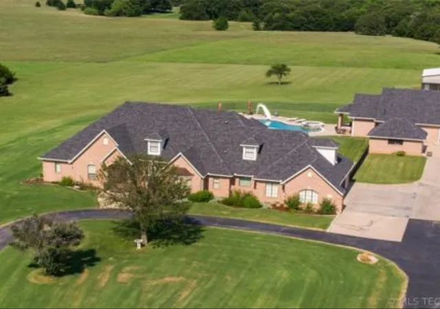 9th image of 3234 Mount Washington Rd, Ardmore, OK 73401 | MLS# 2629933