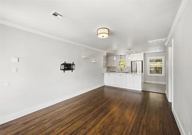 Photo 3 of Sale Pending at 2429 S Marion Ave, Tulsa, OK 74114 | MLS# 2629942 | Listing updated on 2026-08-20