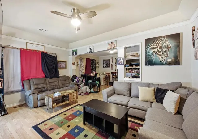 Photo 4 of Sale Pending at 233 E Young Pl, Tulsa, OK 74106 | MLS# 2629939 | Listing updated on 2026-10-04