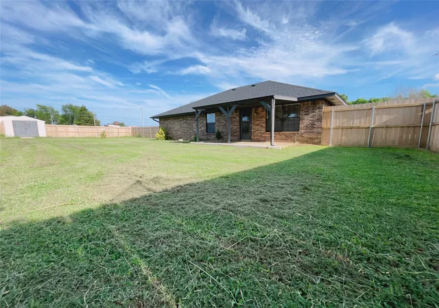 2nd image of 102 Northridge, Durant, OK 74701 | MLS# 2627699