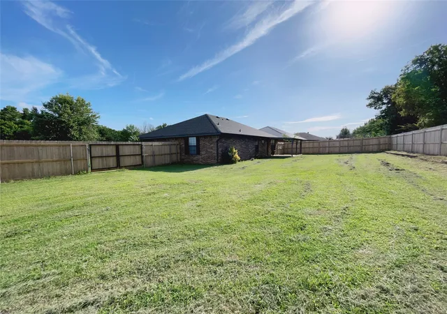 Photo 3 of Sale Pending at 102 Northridge, Durant, OK 74701 | MLS# 2627699 | Listing updated on 2026-08-21