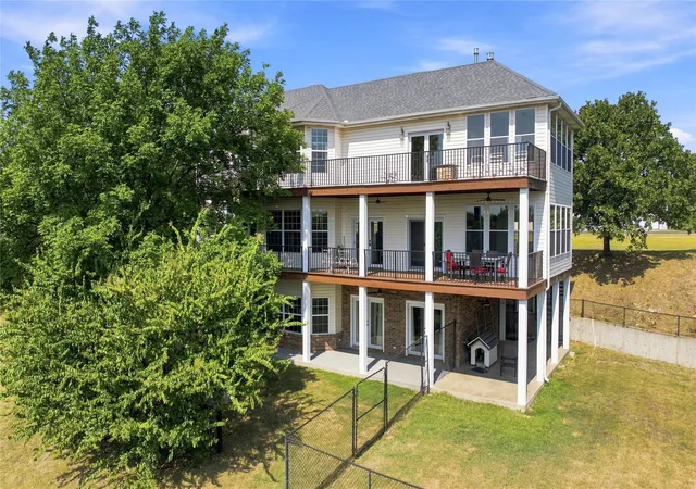 Photo 2 of Single family home for sale at 778 W Lakeshore Dr, Cleveland, OK 74020 | MLS# 2629950 | Listing updated on 2026-09-18