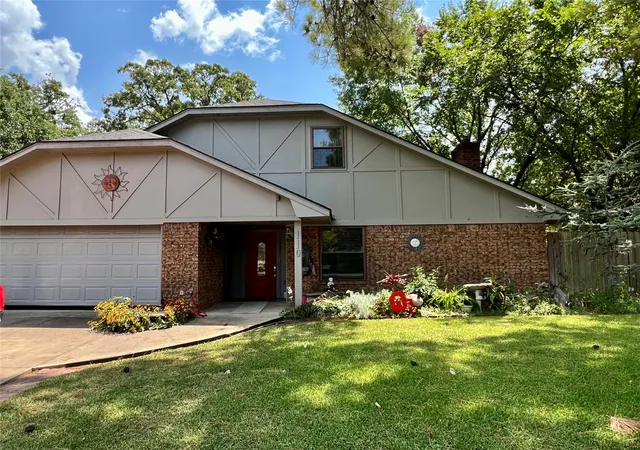 Photo 2 of Single family home for sale at 110 Parkway Plz, Madill, OK 73446 | MLS# 2629183 | Listing updated on 2026-08-20