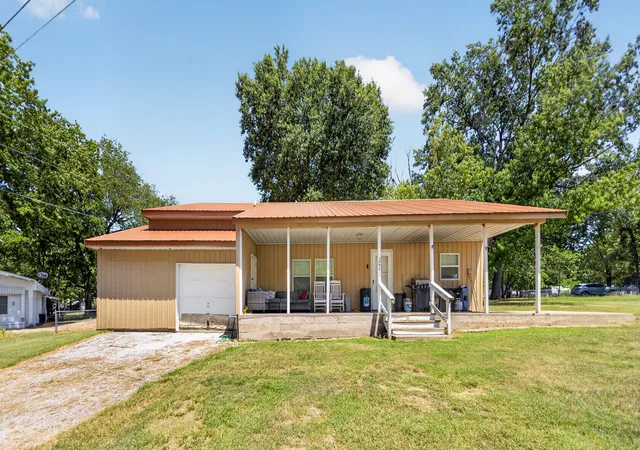 Photo 1 of Single family home for sale at 30540 Ford Ln, Afton, OK 74331 | MLS# 2629708 | Listing updated on 2026-08-20