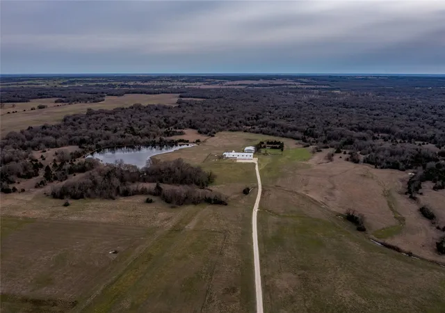2nd image of 1522 Burney Cemetary, Calera, OK 74730 | MLS# 2629685