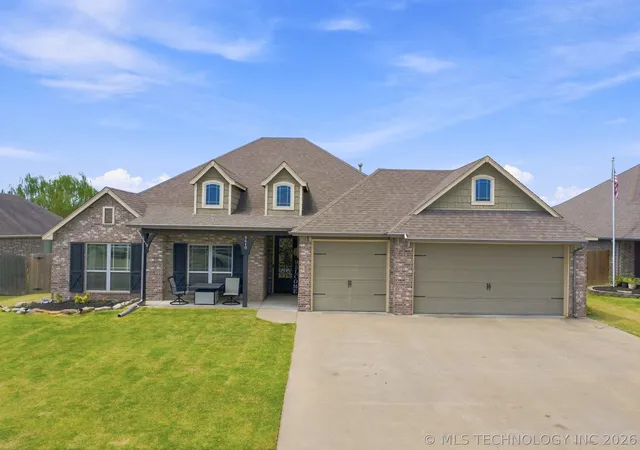 Photo 1 of Sale Pending at 8416 N 76 Eastavenue, Owasso, OK 74055 | MLS# 2629954 | Listing updated on 2026-09-18