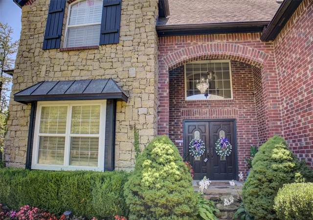 Photo 3 of Single family home for sale at 7909 E Commercial St, Broken Arrow, OK 74014 | MLS# 2629986 | Listing updated on 2026-08-20