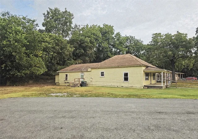 Listing Photo 3 - Condo for sale in building located at 310 Wilson Ave, Tahlequah, OK 74464