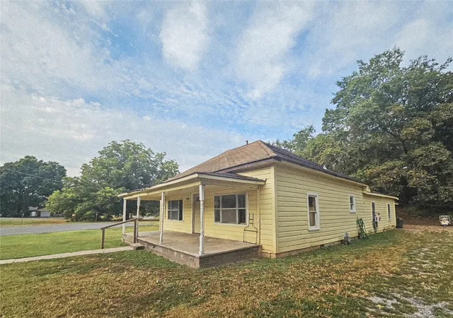 Listing Photo 4 - Condo for sale in building located at 310 Wilson Ave, Tahlequah, OK 74464