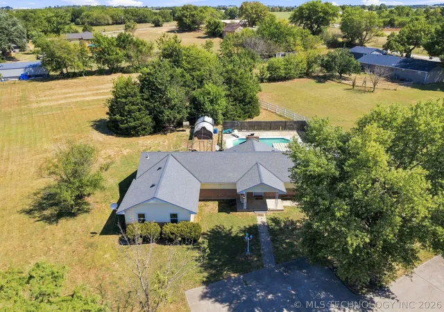 Photo 1 of Single family home for sale at 395870 W 3010 Drive, Ochelata, OK 74051 | MLS# 2629850 | Listing updated on 2026-08-26