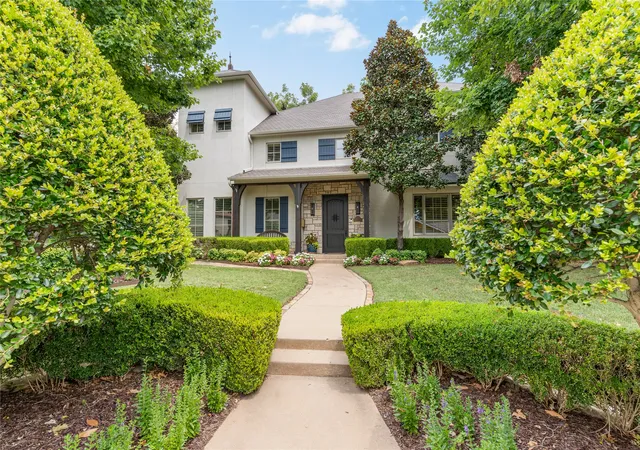 Photo 1 of Single family home for sale at 2501 S Cincinnati Ave, Tulsa, OK 74114 | MLS# 2629524 | Listing updated on 2026-09-21