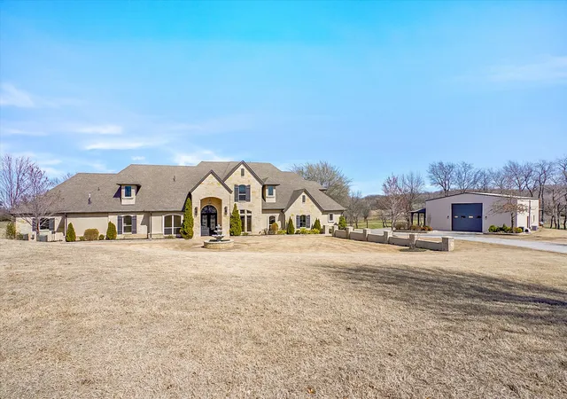 Photo 2 of Mansion for sale at 26175 E 93rd Street S, Broken Arrow, OK 74014 | MLS# 2630066 | Listing updated on 2026-08-20
