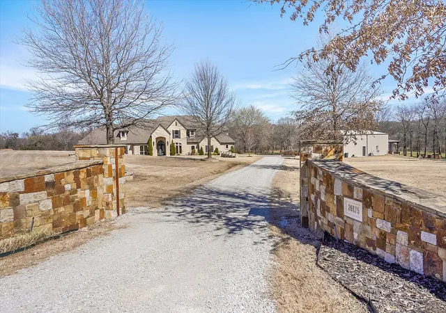 Photo 3 of Single family home for sale at 26175 E 93rd Street S, Broken Arrow, OK 74014 | MLS# 2630066 | Listing updated on 2026-08-20