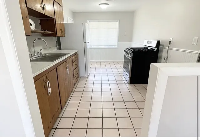 Listing Photo 3 - Condo for sale in building located at 315 SE Avondale Ave, Bartlesville, OK 74006
