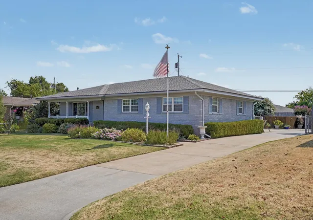 Photo 2 of Sale Pending at 3145 S 74th East Ave, Tulsa, OK 74145 | MLS# 2630054 | Listing updated on 2026-08-27